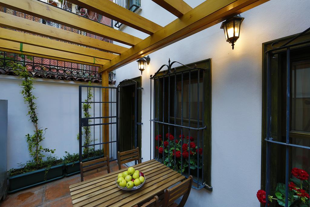 Catirga Konak Apartments Istanbul Exterior photo